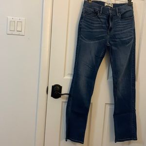 Abrocrombie boys slim fit. Kids Size 15/16. Color medium blue jeans.